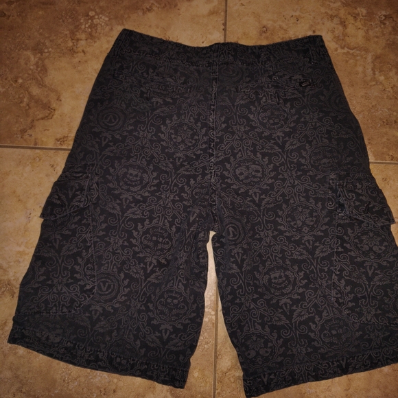 Vans Men's Blue Patterned Shorts Vintage Mint 10/10 Monogram Pattern - Picture 5 of 7